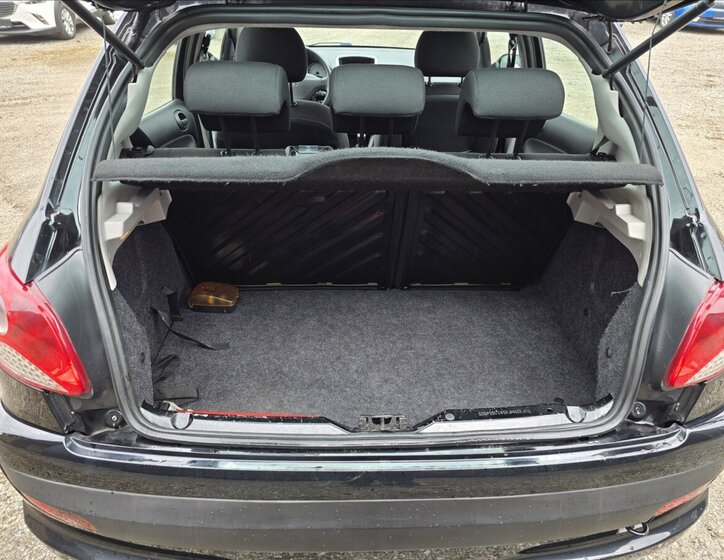 Peugeot 206 Hatchback 1,1 l 44 kw