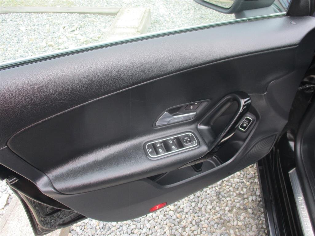 Mercedes-Benz CLA Kombi 1,5 l 85 kw