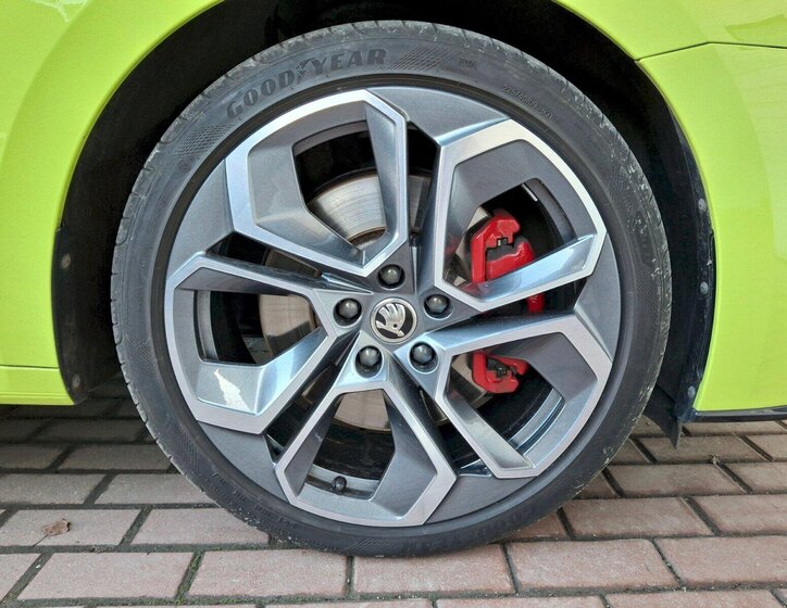 Škoda Octavia Sedan 2,0 l 180 kw