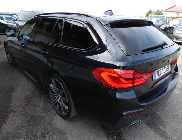 BMW Řada 5 Kombi 3,0 l 235 kw
