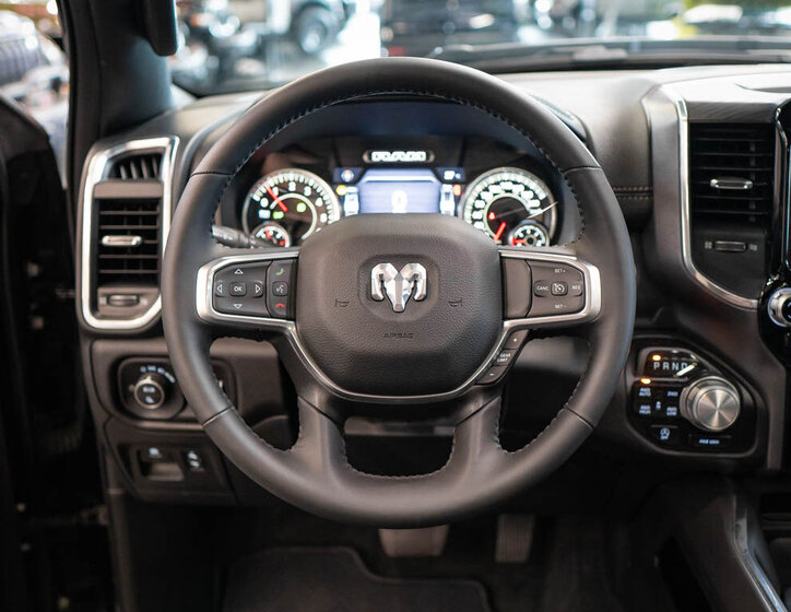 Dodge RAM Pick-up 5,7 l 291 kw
