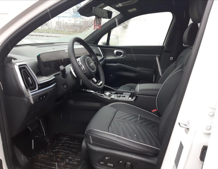 KIA Sorento SUV / Terénní 2,2 l 142 kw