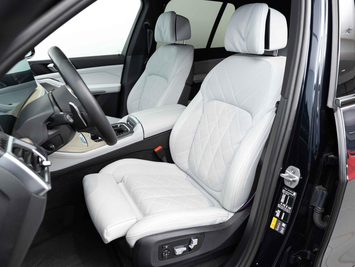 BMW X5 SUV 3,0 l 360 kw