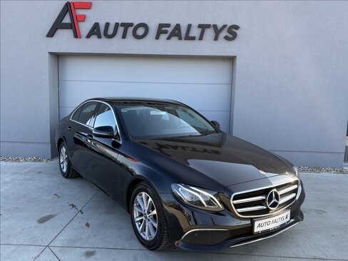 Mercedes-Benz Třídy E Sedan / Limuzína 2,0 l 143 kw