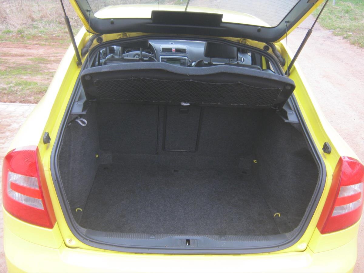 Škoda Octavia Sedan / Limuzína 2,0 l 125 kw