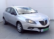 Lancia Delta Hatchback 1,6 l 88 kw