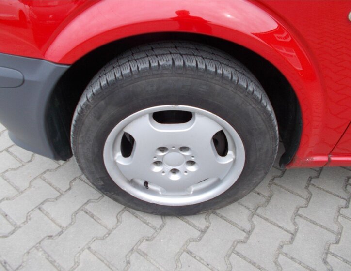 Mercedes-Benz Vito MPV 2,1 l 70 kw