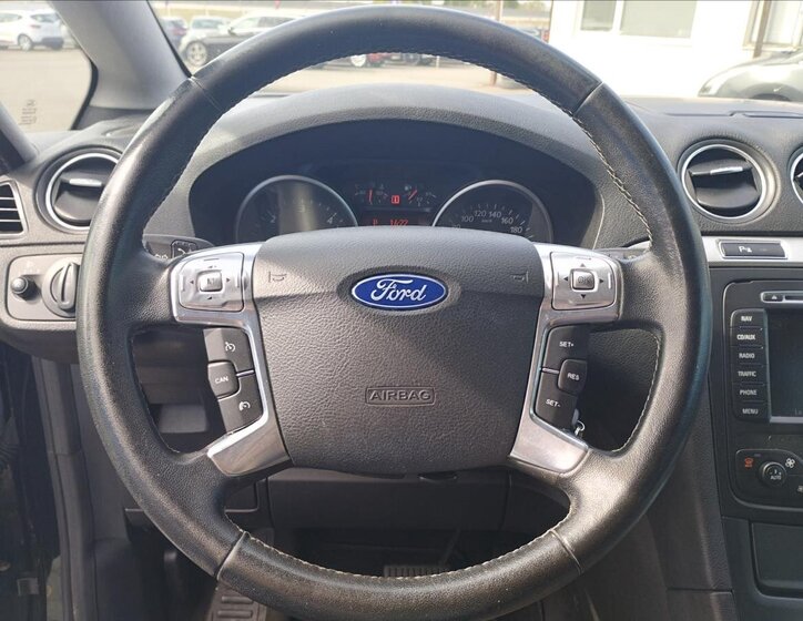 Ford S-MAX MPV 2,0 l 103 kw