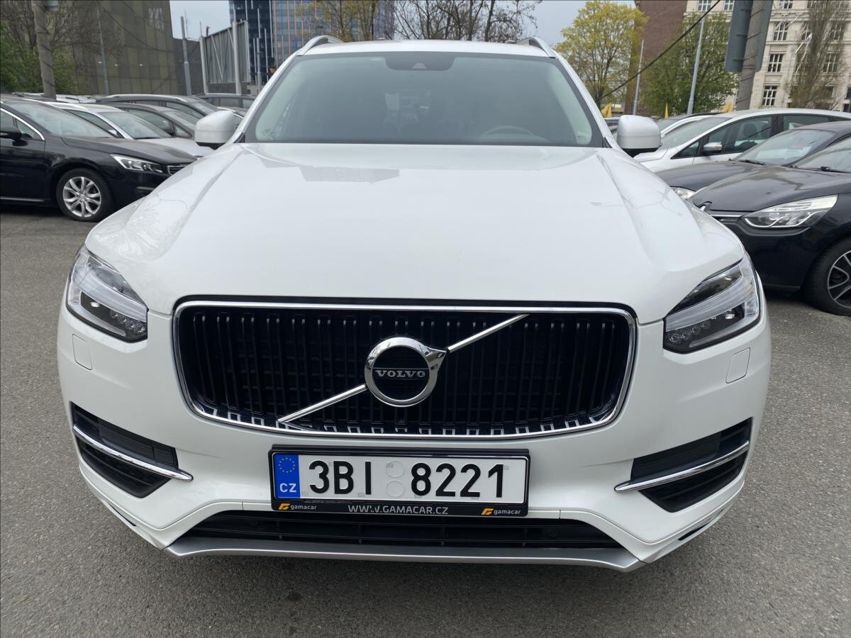 Volvo XC90 SUV / Terénní 2,0 l 173 kw