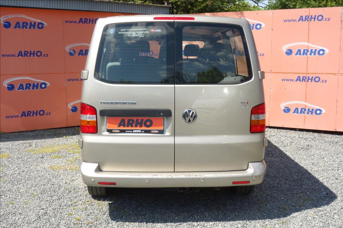 Volkswagen Transporter Kombi 2,5 l 96 kw