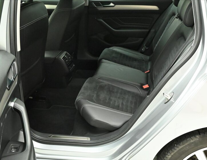 Volkswagen Passat Kombi 2,0 l 140 kw