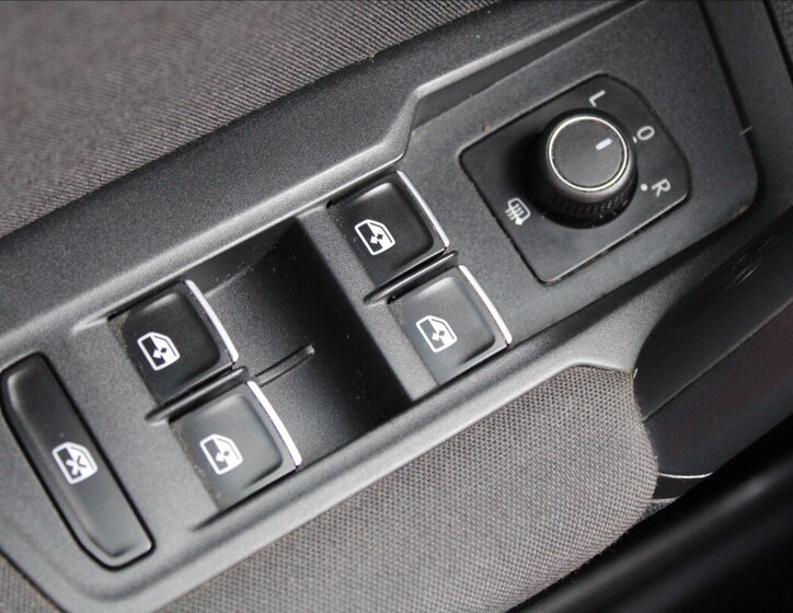 Volkswagen Tiguan SUV / Terénní 2,0 l 110 kw