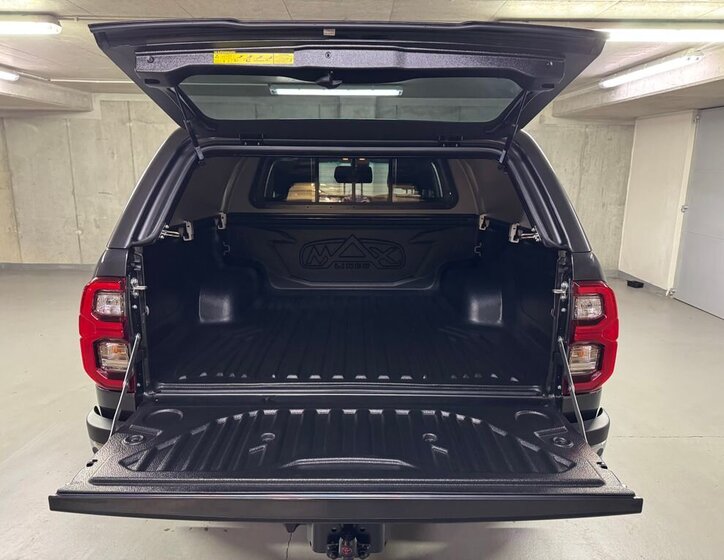 Toyota Hilux Pick-up 2,8 l 150 kw