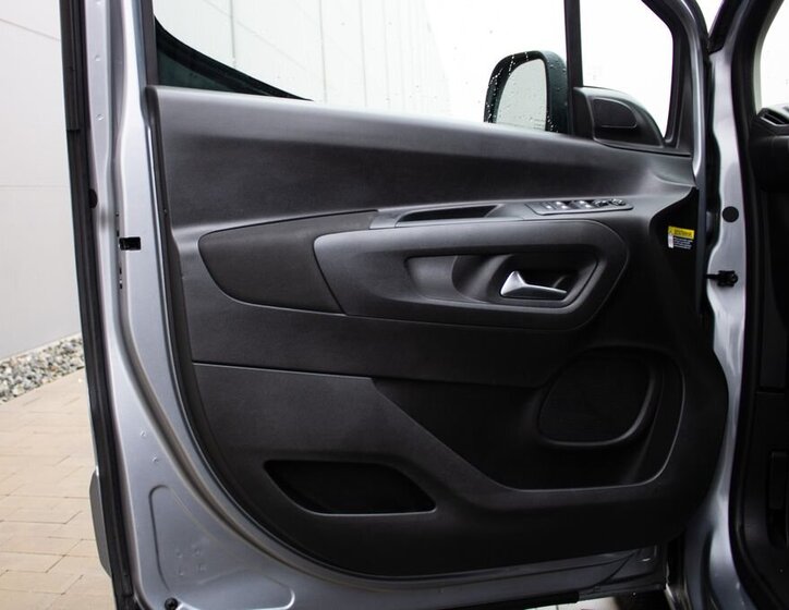 Opel Combo MPV 1,2 l 96 kw