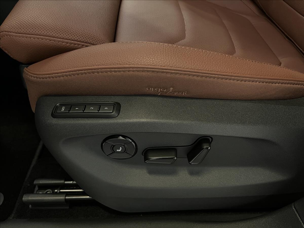 Škoda Kodiaq SUV / Terénní 2,0 l 142 kw