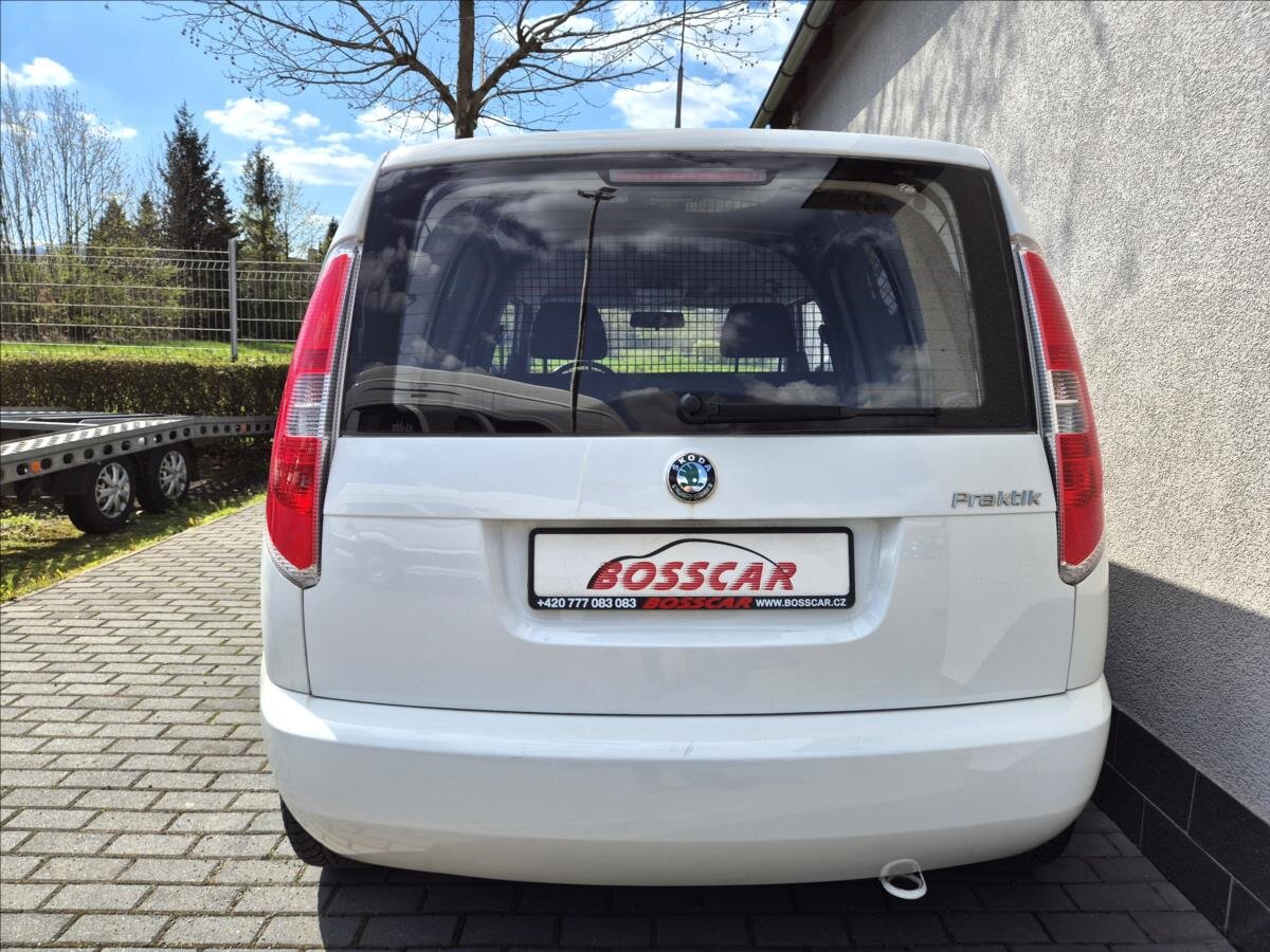 Škoda Praktik Skříň 1,6 l 66 kw