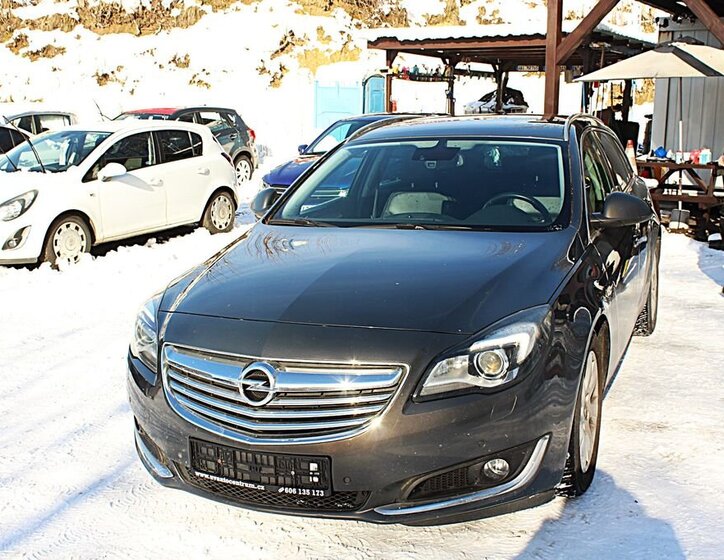 Opel Insignia Kombi 2,0 l 120 kw