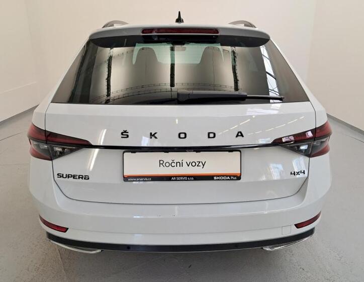 Škoda Superb 9