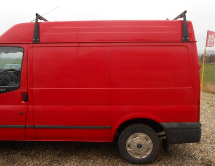 Ford Transit 9