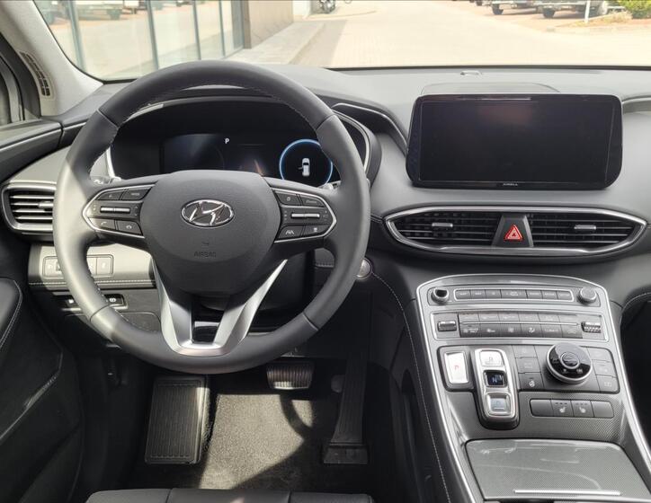Hyundai Santa Fe SUV 1,6 l 195 kw