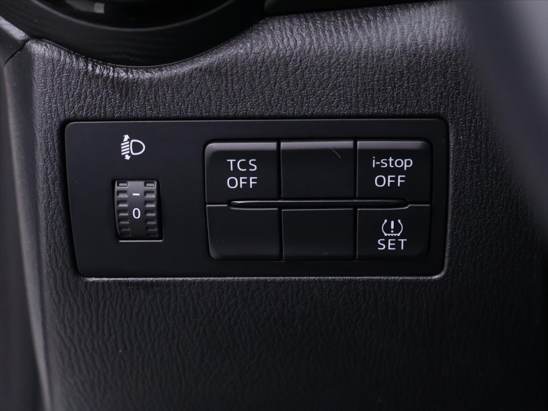 Mazda CX-3 SUV / Terénní 2,0 l 88 kw