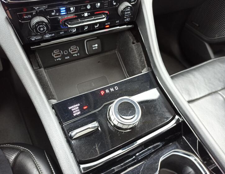 Jeep Grand Cherokee 28