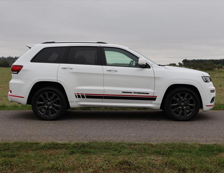 Jeep Grand Cherokee 8
