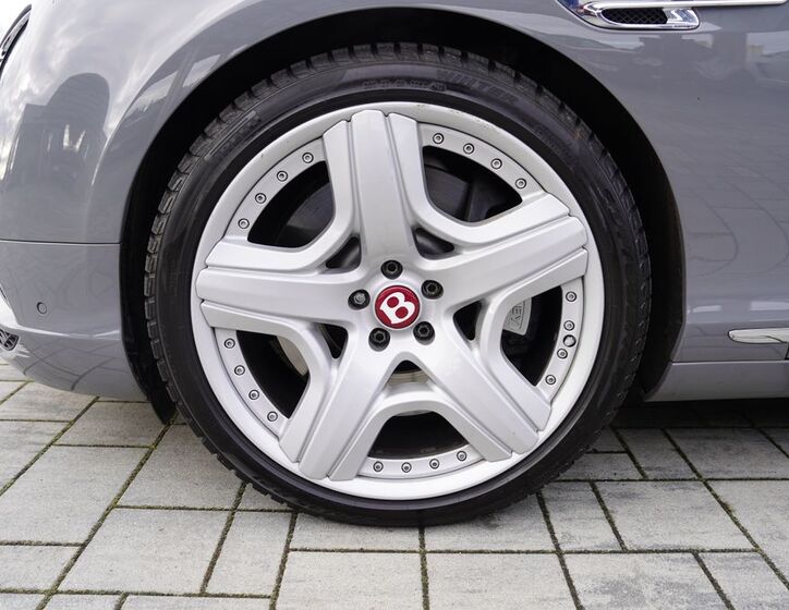 Bentley Continental GT 12