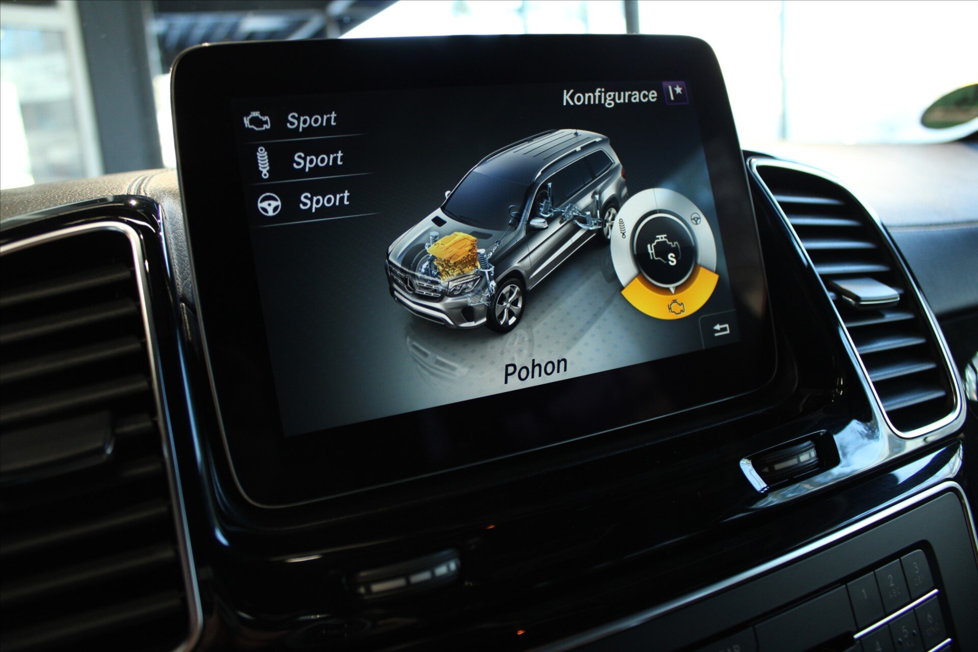 Mercedes-Benz GLS SUV 3,0 l 190 kw