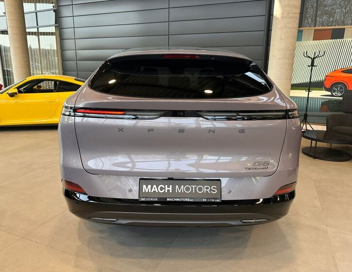 Ostatní Ostatní SUV / Terénní 0,0 358 kw