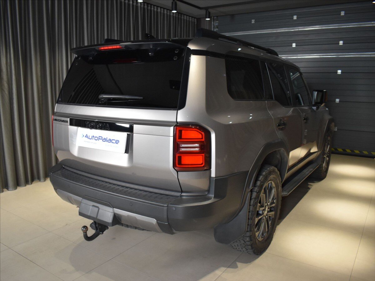Toyota Land Cruiser SUV / Terénní 2,8 l 151 kw