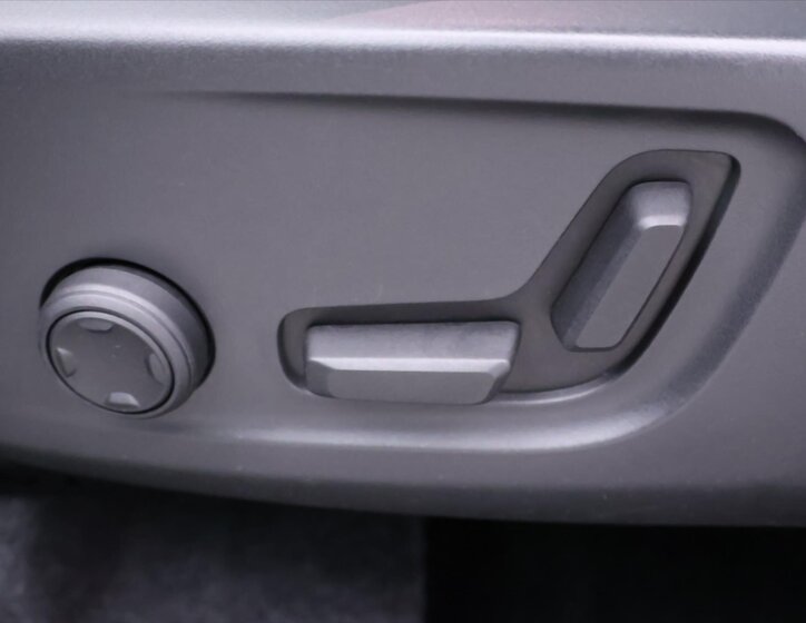 Volvo XC40 SUV 2,0 l 140 kw