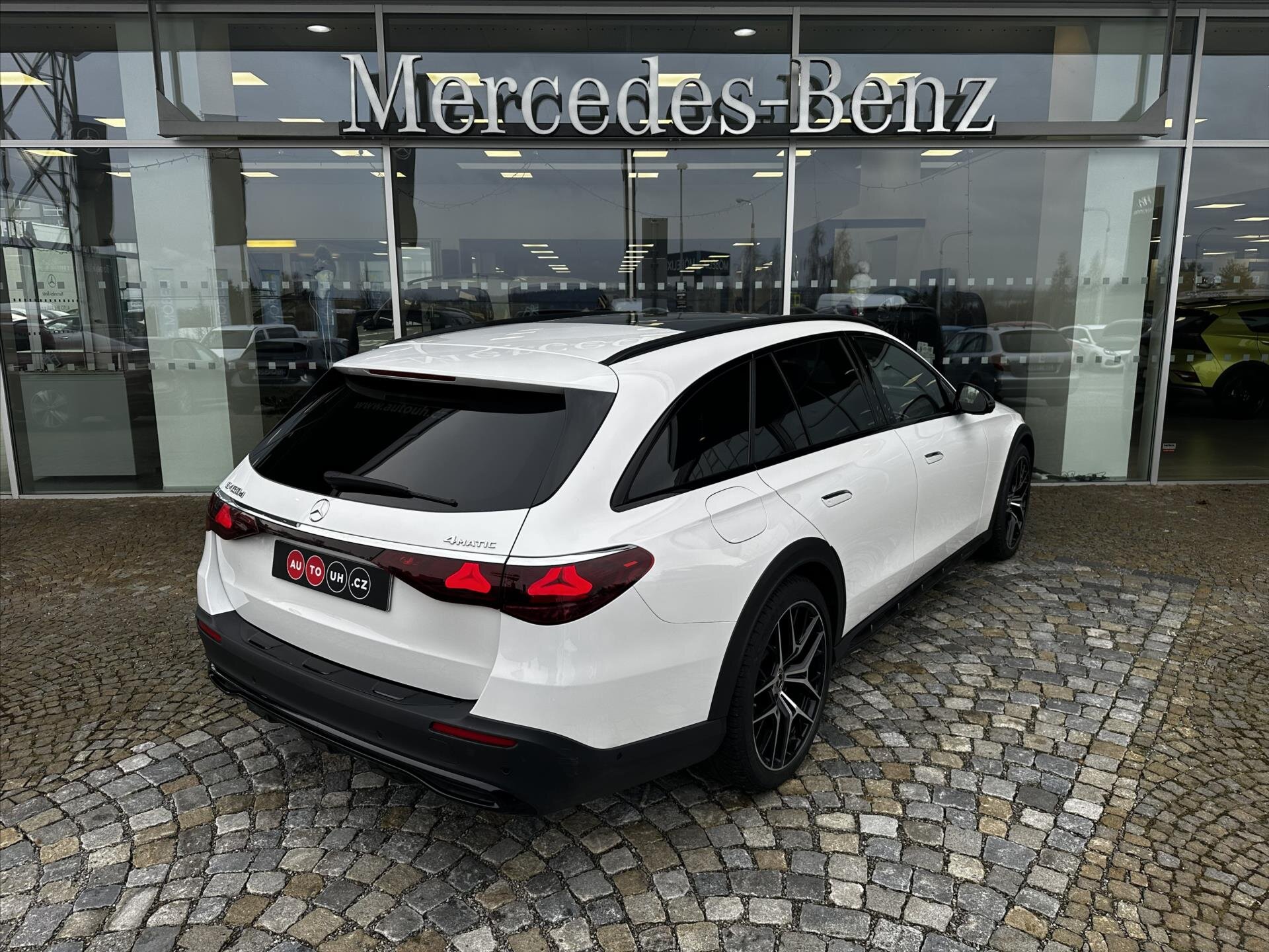 Mercedes-Benz Třídy E Kombi 3,0 l 270 kw