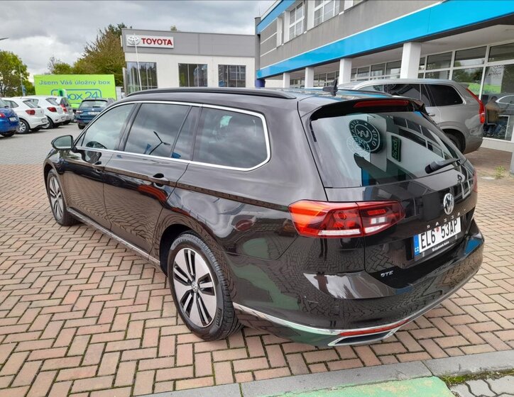 Volkswagen Passat Kombi 1,4 l 115 kw