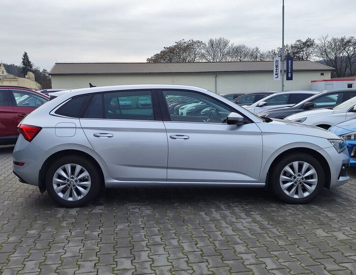Škoda Scala 4