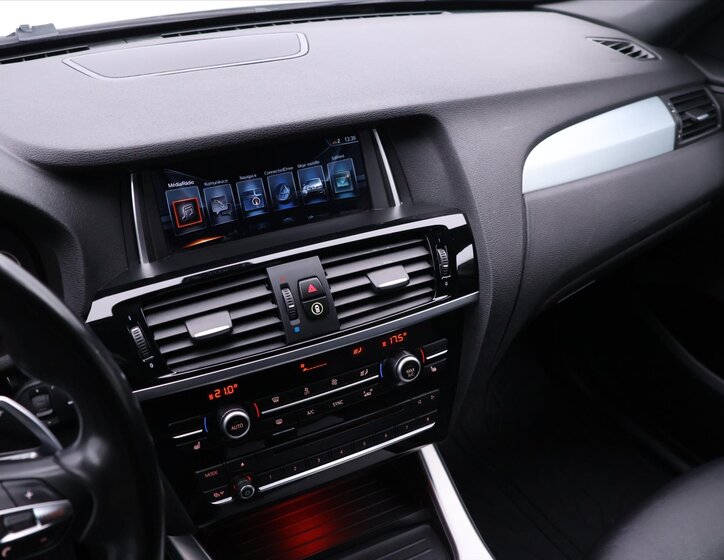 BMW X3 Kombi 3,0 l 190 kw