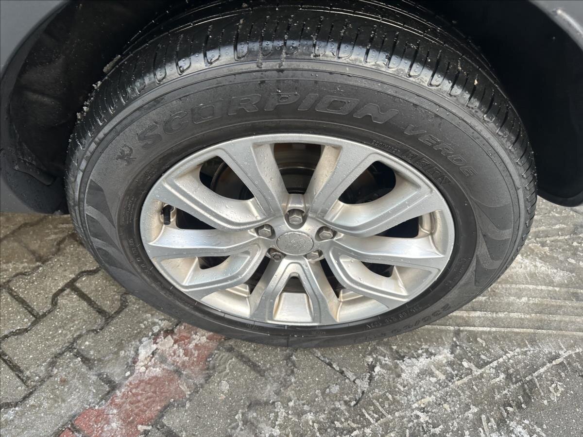 Land Rover Range Rover Evoque SUV / Terénní 2,2 l 110 kw