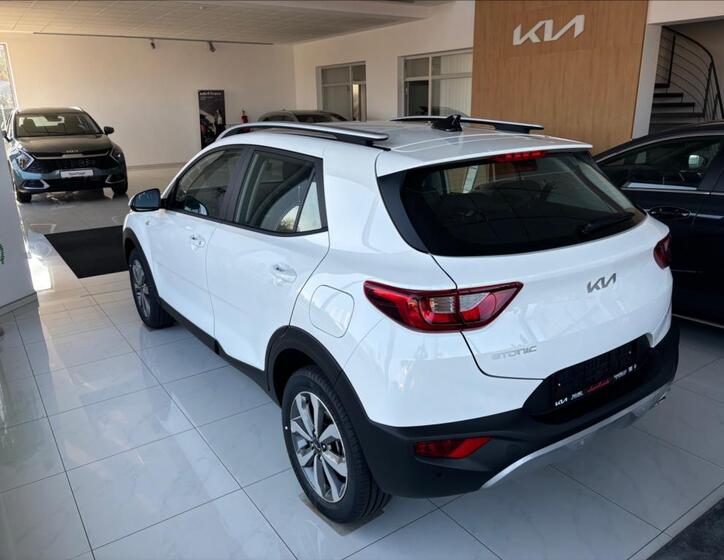 KIA Stonic 3