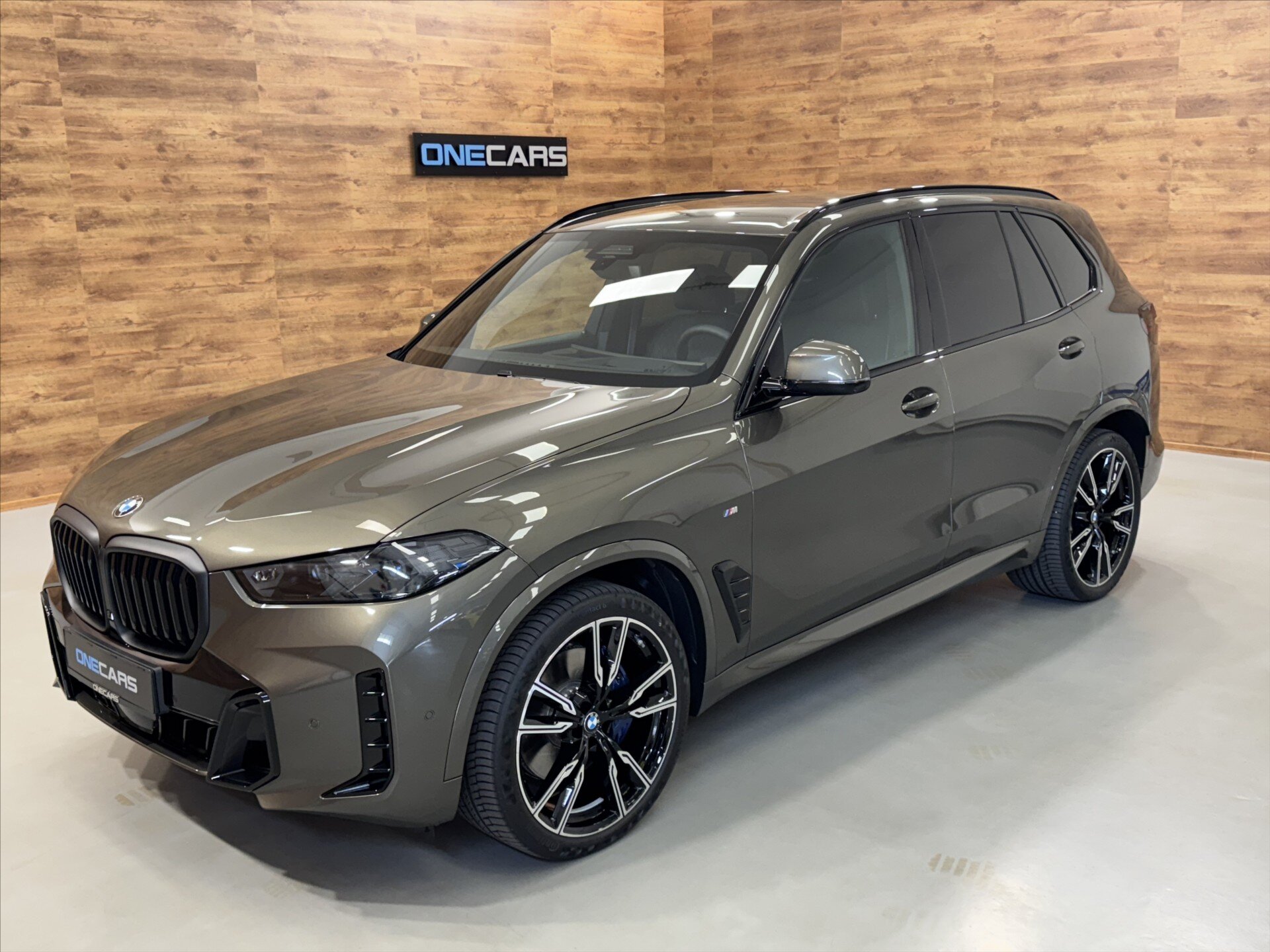 BMW X5 SUV / Terénní 3,0 l 250 kw