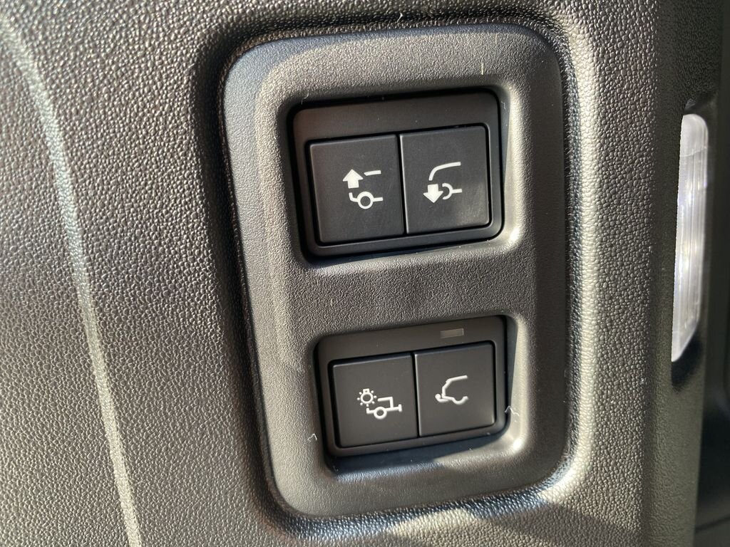 Land Rover Defender SUV / Terénní 3,0 l 258 kw