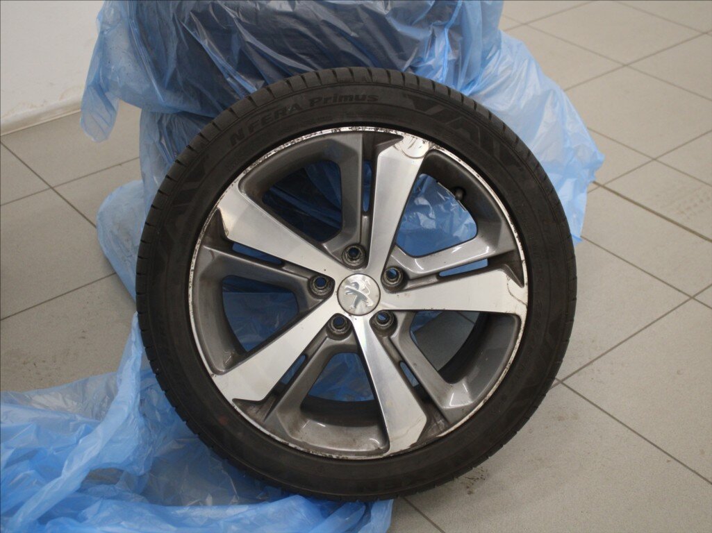 Peugeot 308 Hatchback 1,6 l 73 kw