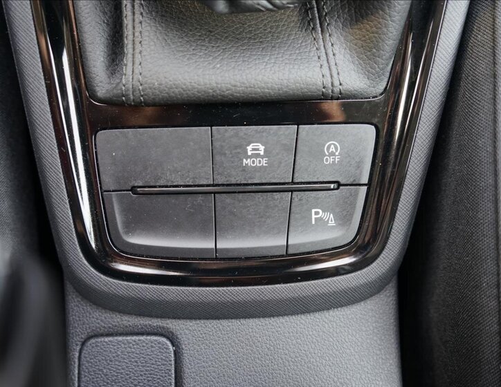 Škoda Scala Hatchback 999,0 85 kw