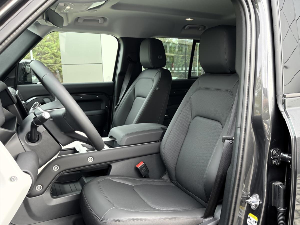 Land Rover Defender SUV 3,0 l 147 kw