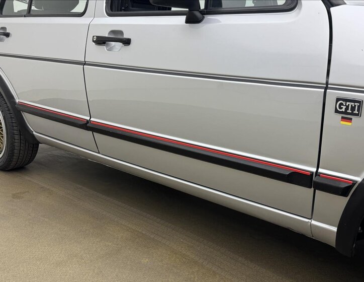 Volkswagen Golf Sedan / Limuzína 1,8 l 79 kw