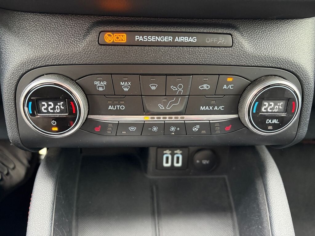 Ford Kuga SUV / Terénní 2,5 l 165 kw