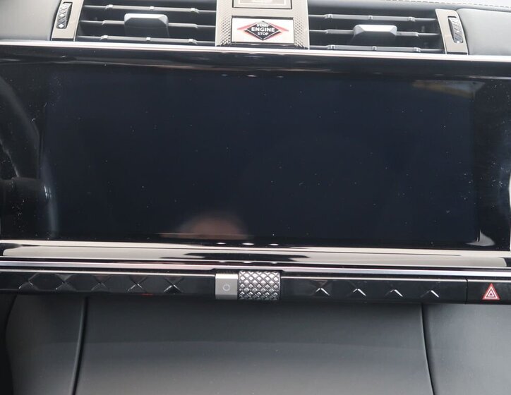 DS Automobiles DS7 Crossback SUV / Terénní 1,5 l 96 kw