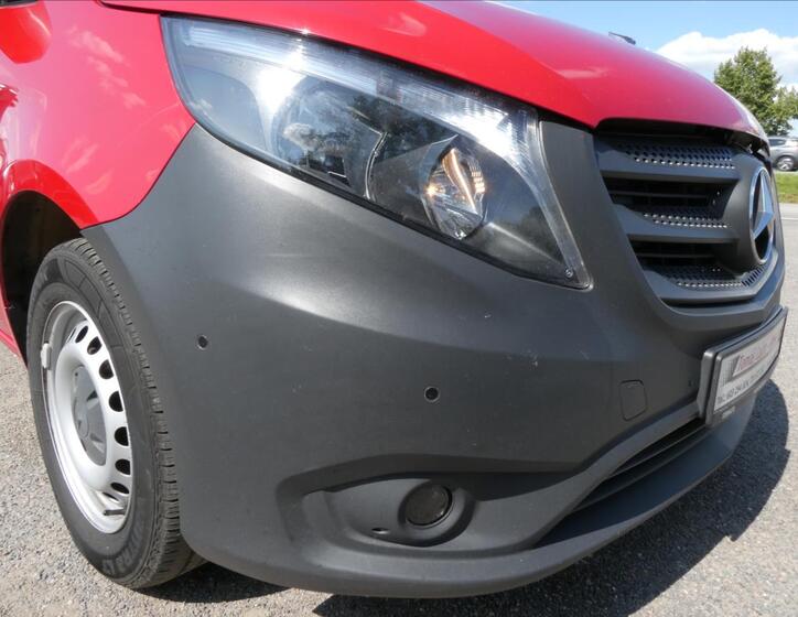 Mercedes-Benz Vito 4