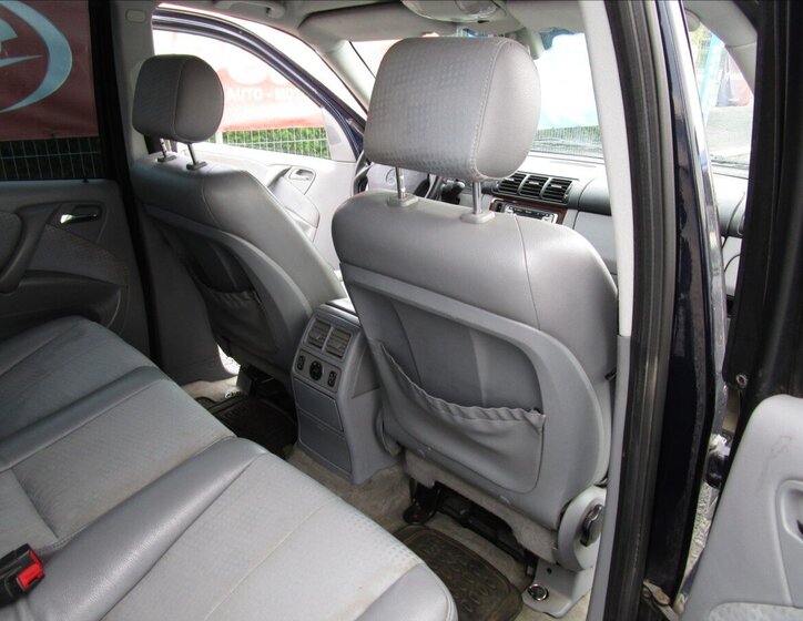 Mercedes-Benz Třídy M Kombi 2,7 l 120 kw