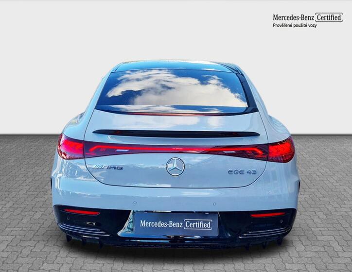 Mercedes-Benz EQE 4