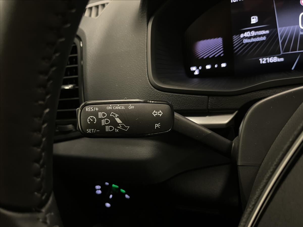 Škoda Karoq SUV 1,5 l 110 kw